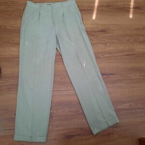 Tommy Bahama mens pants  85%slik/15%wool   Size 32x30
